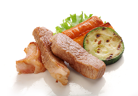 포토 JPG 해외이미지 접시 클리핑패스 음식 조각 육류 돼지고기 사람없음 초록색 식사 당근 튀김 신선 그릴 상추 굽기 스쿼시 고립 주키니 해외포토 식기 스포츠 컬러 채소 식재료 주방용품 뿌리채소 구기 구이 파일형식 이미지허브