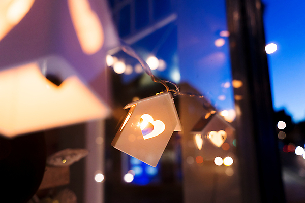 포토 JPG 해외이미지 모델 컨셉 밭 건축양식 텍스트 자연 조명 새로움 주택 사람없음 목재 빨간색 빛 햇빛 태양 세일 우주 환경 정원 공백 꿈 하트 재산 달콤 구매 야간 심볼 사인 에코 생태계 넘어짐 렌탈 바이오 소셜네트워크 해외포토 자연요소 모양 나무 건축 컬러 농업 재료 모션 건물 금융 쇼핑 맛 파일형식 이미지허브