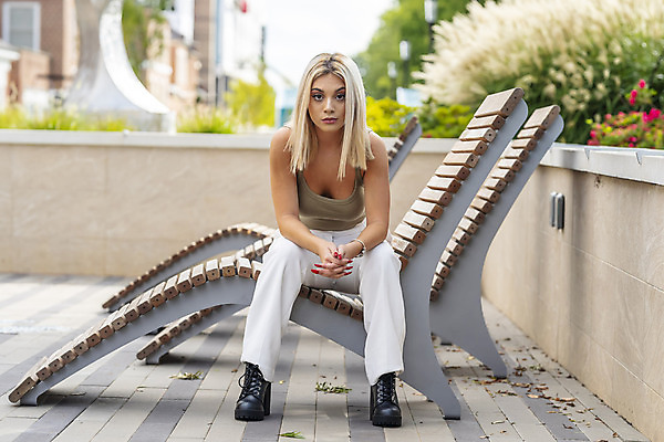 포토 JPG 해외이미지 백인 학생 라이프스타일 웰빙 여자 딸 행복 감정 가족 자연 휴가 휴식 건강 한명 야외 10대 여름 금발 유행 여행객 귀여움 환경 시골 화려 우아함 긍정 내추럴 해외포토 서양인 1 헤어스타일 계절 컨셉 관계 청소년 사람 생활 생태계 파일형식 이미지허브