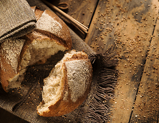 포토 JPG 해외이미지 단면 실내 사람없음 삼베 호밀빵 나무배경 해외포토 빵 백그라운드 내부 파일형식 천_직물 이미지허브