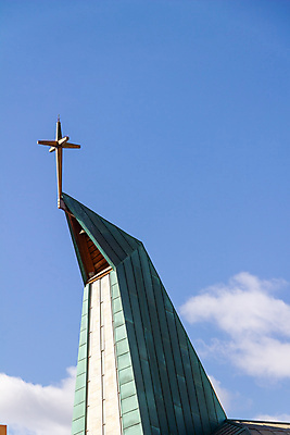 포토 JPG 해외이미지 유럽 기독교 종교 섬 여행 십자가 건축양식 아프리카 하늘 지붕 사람없음 야외 건물 파란색 빛 교회 믿음 탑 희망 힘 도시 예수 스페인 황금 도심 심볼 신성 신앙심 철강 카피스페이스 해외포토 건축물 건축 감정 나라 컬러 종교건축 공백 신_종교 파일형식 이미지허브