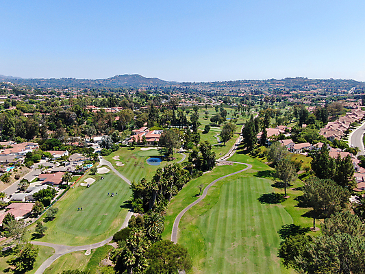 포토 JPG 해외이미지 나무 라이프스타일 스포츠 골프 놀이 산 주택 풍경 사람없음 초록색 계곡 미국 기쁨 재산 땅 은퇴 빌라 캘리포니아 콘도 지역 커뮤니티 남쪽 대출 개발 교외 조감도 진짜 페어웨이 비용 해외포토 식물 감정 컬러 북아메리카 숙소 건물 생활 금융 경제 구기 방향 파일형식 이미지허브
