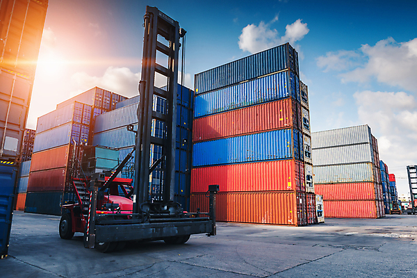 포토 JPG 해외이미지 주간 구름 하늘 사람없음 야외 햇빛 컨테이너 무역 산업시설 무역항 산업현장 지게차 무역센터 해외포토 자연요소 산업 태양 중장비 파일형식 이미지허브