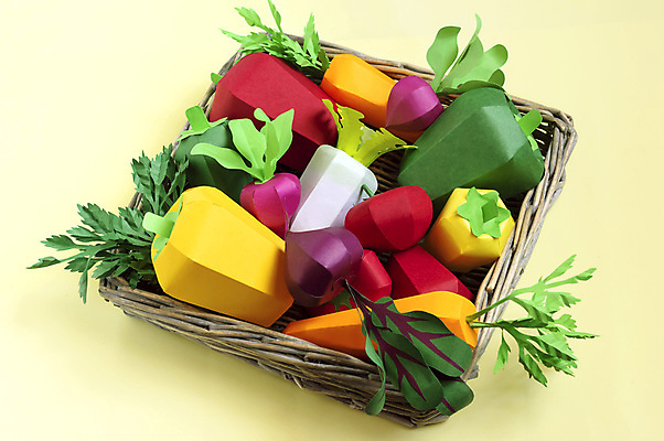 포토 JPG 해외이미지 종이 토마토 피망 파프리카 실내 파슬리 사람없음 바구니 당근 페이퍼아트 무 오브젝트 종이공예 담기 노란배경 비트 적환무 해외포토 백그라운드 채소 모션 뿌리채소 내부 노란색 공예 파일형식 이미지허브