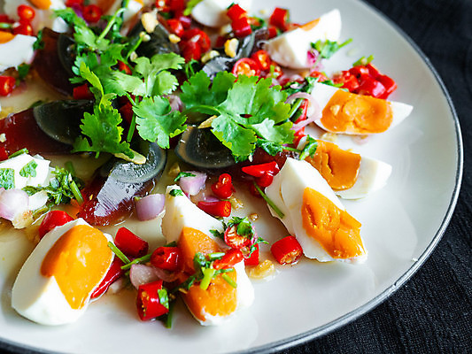 포토 JPG 해외이미지 접시 음식 백그라운드 다이어트 태국 고추 검은배경 양파 건강 사람없음 초록색 계란 검은색 식사 샐러드 흰색 신선 고수 달콤 맛 메인 메뉴 매움 라임 성분 점심식사 세기 절임 짠맛 태국음식 해외포토 식기 아시아 컬러 컨셉 채소 과일 모션 알 향신료 동양음식 파일형식 이미지허브