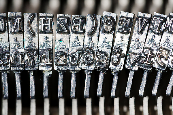 포토 JPG 해외이미지 아이콘 디자인 교육 종이 비즈니스 텍스트 아이디어 이야기 사람없음 책 사무실 기계 수확 골동품 타이핑 키보드 기록 메시지 뉴스 닫기 인쇄 편지 종업원 작가 향수 오브젝트 사인 복고 비서 타자기 타입 옛날 스타일 해외포토 직업 컨셉 농업 모션 화장품 파일형식 이미지허브