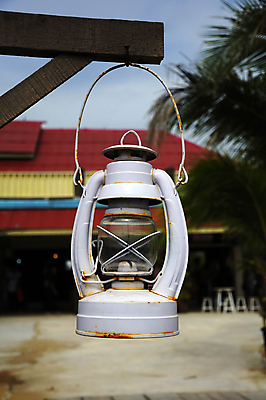 포토 JPG 해외이미지 전통 라이프스타일 디자인 백그라운드 태국 유리 불 조명 주택 매달리기 손잡이 경기 사람없음 내부 목재 장식 금속 어둠 장비 회색 수확 잡기 클래식 고독 오브젝트 부식 복고 연료 구식 옛날 우울감 조작 힙스터 해외포토 자연요소 나무 패션 감정 아시아 스포츠 컬러 컨셉 농업 재료 모션 재질 건물 생활 파일형식 이미지허브