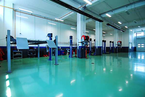 포토 JPG 해외이미지 직업 산업 비즈니스 창문 교통시설 자동차 열쇠 바닥 실내 안전 사람없음 빨간색 인테리어 상점 기구 공구 업무 작업실 변화 수리 역 아래 측정 서비스 타이어 리프트 철사 고정 엔진 정비공 기어 유지 교체 되감기 리프팅 자동 차고 해외포토 디자인 육상교통 컬러 교통 컨셉 내부 도구 작업 기술자 방향 시설 위치 파일형식 이미지허브