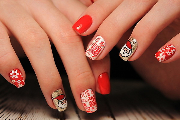 포토 JPG 해외이미지 모델 손 디자인 여자 크리스마스 겨울 휴가 미술 사람없음 컬러풀 유행 상점 페인트 못 손톱관리 손톱 광택 스타일 해외포토 계절 기념일 컬러 문화예술 사람 신체부위 공구 네일아트 파일형식 이미지허브