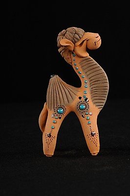 포토 JPG 해외이미지 동물 디자인 아시아 어린이 백그라운드 일러스트 놀이 미술 동양인 사람없음 장식 장난감 갈색 검은색 피규어 도자기 화려 작음 플라스틱 오브젝트 싱글 반죽 낙타 점토 동쪽 고립 전국 핸드메이드 해외일러스트 나라 컬러 컨셉 포유류 재질 문화예술 사람 인종 미니어처 크기 방향 파일형식 이미지허브