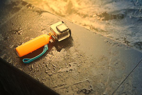 포토 JPG 해외이미지 라이프스타일 모래 스포츠 파도 바다 여행 포즈 백그라운드 컨셉 자연 휴가 풍경 취미 사람없음 야외 물 선글라스 카메라 디지털 얼음 장비 보호 플라스틱 영화 기어 동영상 캠코더 방수 해외포토 자연요소 안경 재질 문화예술 생활 전자제품 생태계 파일형식 이미지허브