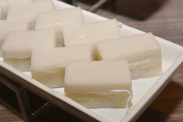 포토 JPG 해외이미지 모양 전통 아시아 음료 음식 백그라운드 잎 다이어트 과일 태국 자연 탁자 디저트 건강 요리 동양인 사람없음 장식 여름 식당 주스 우유 흰색 신선 달콤 맛 설탕 먹기 유기농 질감 코코넛 젤리 수공예 내추럴 핸드메이드 해외포토 식물 웰빙 계절 나라 컬러 가구 컨셉 모션 유제품 인종 상점 공예 생태계 파일형식 이미지허브