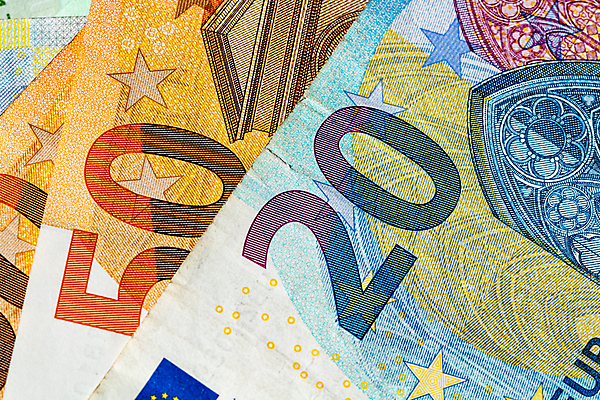 포토 JPG 해외이미지 유럽 종이 백그라운드 컨셉 지폐 돈 비즈니스 성공 사람없음 금융 경제 쇼핑 쪽지 저축 유로 그룹 시장 재산 구매 주식 가격 투자 상업 계산서 많음 해외포토 나라 파일형식 이미지허브