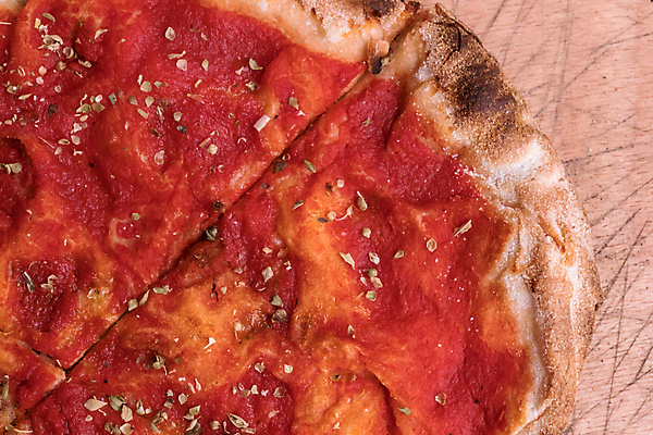 포토 JPG 해외이미지 음식 빵 백그라운드 토마토 탁자 밥 치즈 피자 종류 요리 사람없음 목재 물 저녁식사 이탈리아 추위 껍질 황금 플랫 맛 정상 밀 반죽 레시피 성분 직사각형 점심식사 대두 로마인 모짜렐라치즈 탄수화물 해외포토 자연요소 도형 나무 유럽 가구 컨셉 채소 재료 유제품 곡류 패스트푸드 서양음식 인종 식사 파일형식 이미지허브