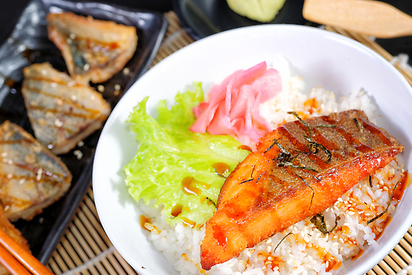 포토 JPG 해외이미지 접시 음식 백그라운드 채소 부분 밥 파슬리 건강 육류 3 어류 스테이크 요리 사람없음 목재 가로 초록색 갈색 식당 식사 저녁식사 샐러드 튀김 흰색 신선 그릴 바비큐 굽기 먹기 레몬 준비 아스파라거스 연어 후추 점심식사 오메가 입가심 해외포토 나무 식기 컬러 과일 식재료 재료 모션 주방용품 서양음식 상점 수중동물 구이 향신료 파일형식 이미지허브