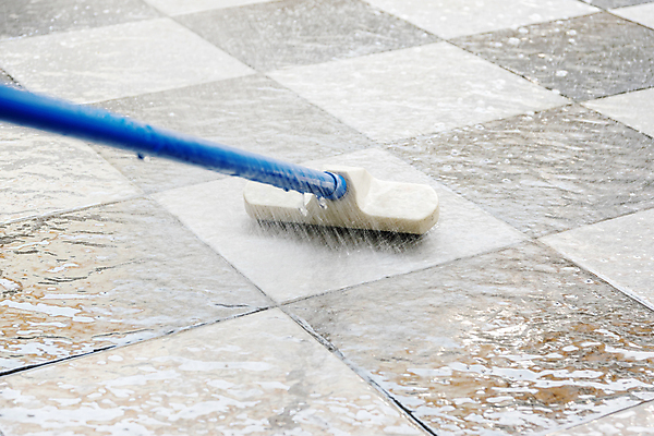 포토 JPG 해외이미지 손 디자인 도로 벽 백그라운드 가사 가정 표면 노동자 거리 바닥 주택 손잡이 사람없음 내부 건물 물 파란색 우주 페인트 장비 젖음 욕실 흰색 공구 붓 업무 빨래 플라스틱 세제 타일 오브젝트 질감 광택 고무 청소부 고립 변기통 위생관리 해외포토 자연요소 직업 건축물 길 컬러 교통시설 재질 관리 신체부위 도구 작업 파일형식 이미지허브