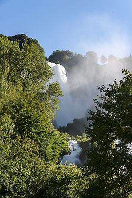 포토 JPG 해외이미지 나무 식물 공원 유럽 여행 모션 자연 휴가 산 풍경 사람없음 야외 목재 초록색 물 강 환경 점프 힘 이탈리아 거품 폭포 흐름 에너지 가을 흰색 신선 개울 떨어짐 숲 속도 내추럴 스플래쉬 해외포토 자연요소 계절 공공시설 나라 컬러 컨셉 재료 생태계 파일형식 이미지허브