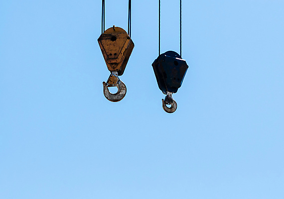 포토 JPG 해외이미지 산업 선 2 하늘 매달리기 들기 사람없음 야외 파란색 금속 힘 기계 장비 공구 쌍 고리 몸무게 기중기 리프트 철사 무거움 공학 도르래 조작 철강 해외포토 교육 컬러 모션 재질 도구 중장비 무게 파일형식 이미지허브