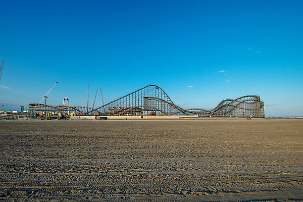포토 JPG 해외이미지 구름 모래 파도 벤치 의자 자연 하늘 추상 새로움 사람 사람없음 가로 물 파란색 컬러풀 햇빛 태양 일출 미국 새벽 흰색 분위기 황금 휴양지 상승 장면 북쪽 환영 대서양 넘어짐 드론 저지 처음 플로리다 해외포토 자연요소 바다 컬러 가구 컨셉 북아메리카 무늬 모션 노을 장소 방향 생태계 파일형식 이미지허브