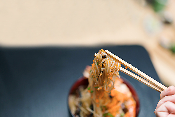 포토 JPG 해외이미지 전통 접시 음식 다이어트 토마토 채소 재료 젓가락 밥 새우 파스타 건강 육류 요리 사람없음 목재 빨간색 초록색 일본 검은색 식사 저녁식사 초밥 샐러드 신선 닫기 맛 수프 해산물 묘사 국수 흰배경 유기농 질감 섬유 점심식사 쪽파 고립 영양분 채식주의자 일본음식 해외포토 나무 식기 웰빙 아시아 컬러 백그라운드 컨셉 식재료 모션 서양음식 수저 갑각류 흰색 직물 면류 채식 파 파일형식 이미지허브