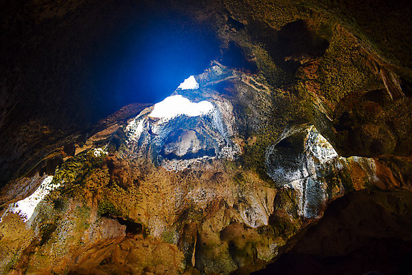 포토 JPG 해외이미지 공원 모래 파도 바다 섬 여행 백그라운드 자연 하늘 날씨 휴가 국립공원 풍경 사람없음 야외 물 여름 파란색 여행객 맑음 바위 동굴 내추럴 전국 해외포토 자연요소 계절 공공시설 컬러 사람 돌_바위 생태계 파일형식 이미지허브