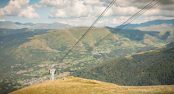 포토 JPG 해외이미지 나무 유럽 도로 여행 백그라운드 자연 하늘 산 파노라마 풍경 사람없음 야외 초록색 물 여름 파란색 계곡 하이킹 프랑스 바위 황무지 성자 숲 고도 언덕 내추럴 프랑스어 절정 해외포토 자연요소 식물 문자 계절 나라 종교 길 컬러 교통시설 레저 촬영기법 돌_바위 생태계 파일형식 이미지허브