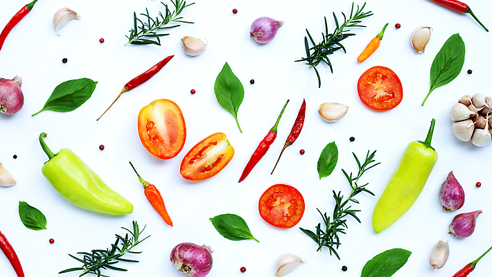 포토 JPG 해외이미지 백그라운드 채소 식재료 방울토마토 고추 단면 실내 마늘 사람없음 신선 흰배경 후추 바질 적양파 해외포토 토마토 양파 내부 흰색 향신료 파일형식 이미지허브