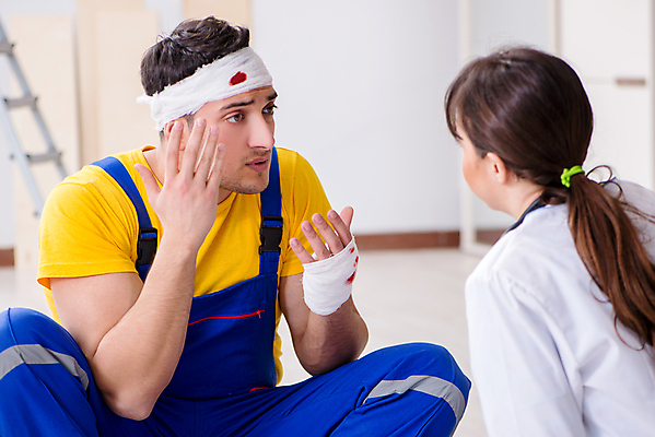 포토 JPG 해외이미지 여자 남자 노동자 실내 말하기 상반신 성인 두명 앞모습 뒷모습 환자 의사 상담 응급치료 성인만 해외포토 직업 뷰포인트 의학 모션 사람 내부 치료 의료진 파일형식 이미지허브