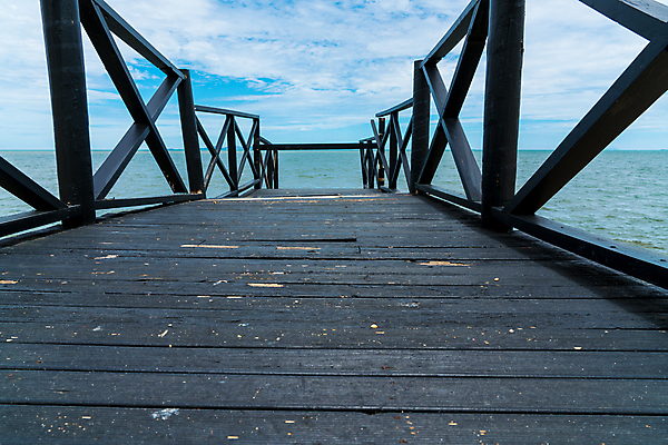포토 JPG 해외이미지 구름 라이프스타일 호수 바다 여행 백그라운드 자연 하늘 풍경 사람없음 야외 목재 물 여름 파란색 항구 수확 흰색 버리기 방파제 내추럴 깨짐 옛날 포트폴리오 해외포토 자연요소 나무 계절 공공시설 컬러 컨셉 농업 재료 교통시설 모션 생활 생태계 파일형식 이미지허브