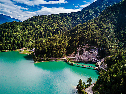 포토 JPG 해외이미지 나무 식물 구름 호수 여행 잎 모션 자연 하늘 풍경 사람없음 야외 목재 초록색 물 여름 강 햇빛 반사 환경 이탈리아 활발 폭포 젖음 흐름 바위 나뭇가지 연못 신선 액체 개울 떨어짐 숲 순수 속도 드론 생태학 파라다이스 해외포토 자연요소 계절 교육 유럽 컬러 컨셉 재료 태양 돌_바위 생태계 파일형식 이미지허브