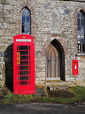 포토 JPG 해외이미지 전통 영어 상징 통신 영국 잉글랜드 건강 국립공원 사람없음 빨간색 스마트폰 상자 건강관리 마을 장비 수확 하트 심장 시골 긴급 도움 구출 전화기 복고 충격 일반 부스 다트무어 심장병 옛날 해외포토 모양 문자 공원 유럽 컬러 컨셉 농업 관리 핸드폰 스마트기기 장기_의학 질병 파일형식 이미지허브
