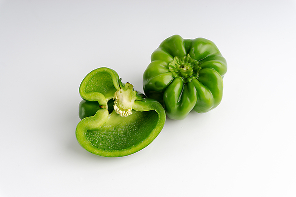 포토 JPG 해외이미지 음식 조각 백그라운드 농업 다이어트 채소 과일 재료 자연 고추 파프리카 건강 요리 사람없음 초록색 빛 수확 종 흰색 신선 그룹 달콤 맛 자르기 먹기 오브젝트 싱글 유기농 날것 슬라이스 후추 내추럴 강렬 고립 숙성 채식주의자 비건 해외포토 웰빙 산업 컬러 컨셉 모션 향신료 생태계 채식 파일형식 이미지허브