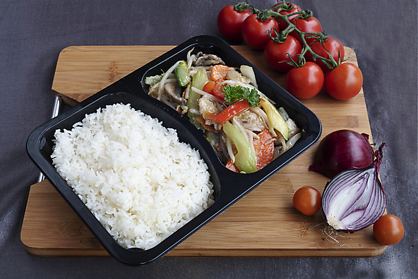 포토 JPG 해외이미지 접시 음식 백그라운드 잎 다이어트 채소 건강 육류 요리 동양인 사람없음 빨간색 초록색 식당 식사 저녁식사 샐러드 흰색 신선 맛 상추 먹기 해산물 점심식사 고립 해외포토 식물 식기 컬러 컨셉 식재료 모션 인종 상점 파일형식 이미지허브