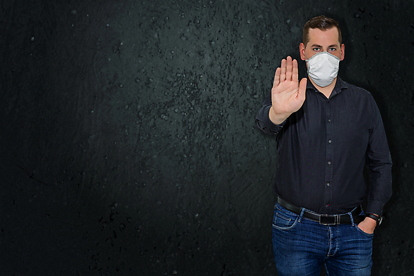 포토 JPG 해외이미지 손 응시 남자 백그라운드 셔츠 비즈니스 노래 건강 경고 가면 한명 사람 금지 청바지 표현 비즈니스맨 바이러스 질병 사인 그만 심각 카피스페이스 해외포토 1 시선 음악 컨셉 상의 바지 의학 신체부위 공백 직장인 파일형식 이미지허브