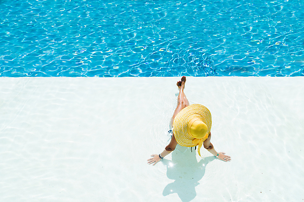 포토 JPG 해외이미지 1 손 여자 수영복 바다 자연 휴가 휴식 건강 한명 사람 앉기 야외 물 여름 파란색 비키니 컬러풀 햇빛 태양 평화 맑음 수영 스파 흰색 뜨거움 가장자리 피부 장면 이국적 해외포토 자연요소 옷 계절 컬러 컨셉 모션 날씨 신체부위 수상스포츠 둘레 생태계 파일형식 이미지허브