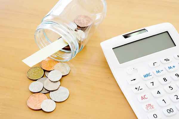 포토 JPG 해외이미지 돈 영국 잉글랜드 사람없음 금융 동전 저축 계산기 항아리 재산 컨테이너 정사각형 흙더미 해외포토 도형 유럽 산업 문구용품 경제 흙 장비 도자기 파일형식 더미 이미지허브