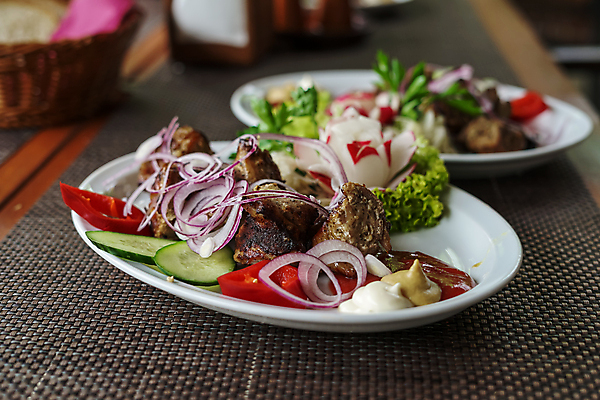 포토 JPG 해외이미지 접시 음식 다이어트 토마토 채소 부분 양파 오이 감자 파프리카 건강 육류 돼지고기 요리 사람없음 목재 가로 초록색 식당 식사 저녁식사 치킨 샐러드 소고기 튀김 맛 그릴 바비큐 굽기 속도 준비 후추 칠면조 프랑스어 점심식사 케밥 해외포토 나무 문자 식기 컬러 컨셉 식재료 재료 조류 주방용품 상점 구이 향신료 닭고기요리 파일형식 이미지허브