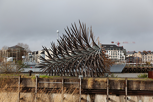 포토 JPG 해외이미지 나무 식물 조각 섬 자연 놀이 미술 사람없음 야외 프랑스 나뭇가지 점 오브젝트 눈금 심플 예술가 위치 시스템 프랑스어 해외포토 문자 유럽 문화예술 생태계 파일형식 이미지허브