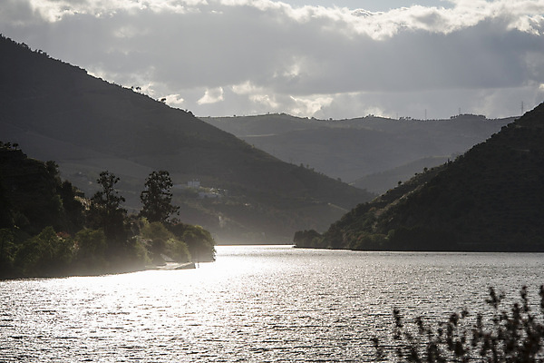 포토 JPG 해외이미지 유럽 자연 풍경 사람없음 강 계곡 포르투갈 도루강 해외포토 나라 생태계 파일형식 이미지허브
