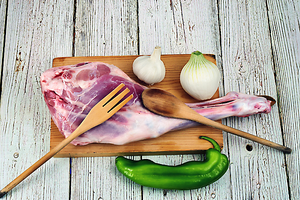 포토 JPG 해외이미지 동물 전통 접시 음식 다이어트 재료 탁자 양파 건강 마늘 육류 요리 사람없음 목재 주방 식당 저녁식사 시골 신선 맛 먹기 날것 후추 양고기 내추럴 점심식사 정물화 해외포토 나무 식기 가구 컨셉 채소 식재료 모션 상점 식사 향신료 그림 파일형식 이미지허브