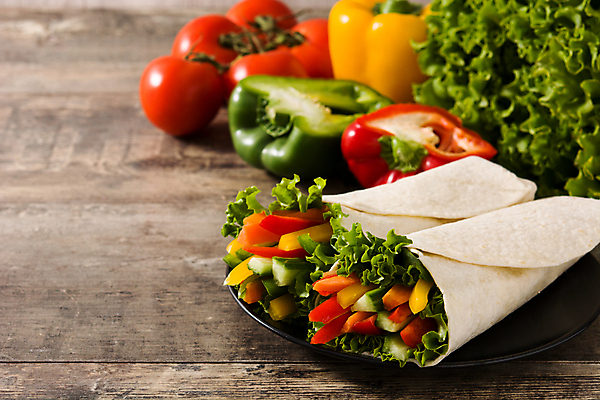 포토 JPG 해외이미지 음식 조각 다이어트 토마토 채소 오이 건강 옥수수 사람없음 목재 빨간색 초록색 노란색 봄 당근 샐러드 덮개 광선 신선 맛 혼합 상추 롤 후추 폭식 석판 채식주의자 해외포토 나무 계절 컬러 컨셉 재료 곡류 뿌리채소 뚜껑 향신료 채식 파일형식 이미지허브