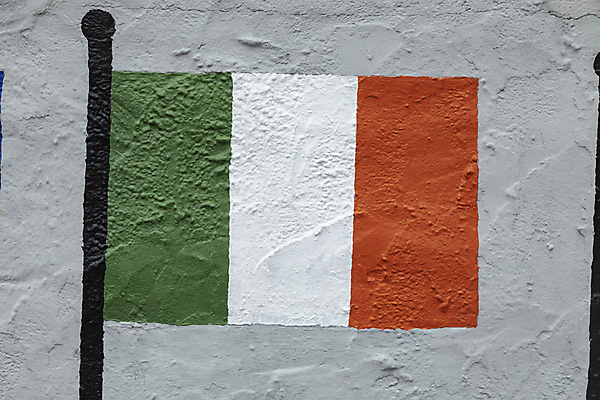 포토 JPG 해외이미지 배너 외관 유럽 벽 백그라운드 일러스트 사람없음 세계 페인트 깃발 붓 떨어짐 그래피티 스케치 심볼 묘사 사인 벽화 그림 질감 페인트붓 아일랜드 애국심 고립 그런지 독립 전국 정부 핸드메이드 불규칙 스타일 해외포토 나라 컨셉 미술 낙서 파일형식 이미지허브