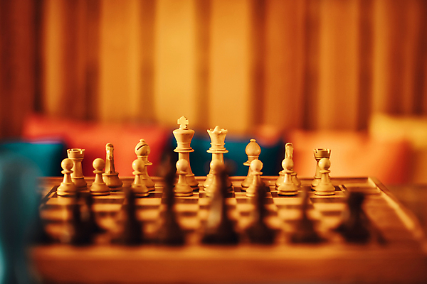 포토 JPG 해외이미지 선 스포츠 생각 밭 놀이 탁자 실내 사람없음 목재 세트 컬러풀 숫자 게임 체스말 체스 계획 공격 묘사 오브젝트 그림 싸움 체스판 여왕 사기꾼 정물화 해외포토 나무 문자 컬러 가구 컨셉 농업 재료 모션 내부 말_게임 파일형식 이미지허브