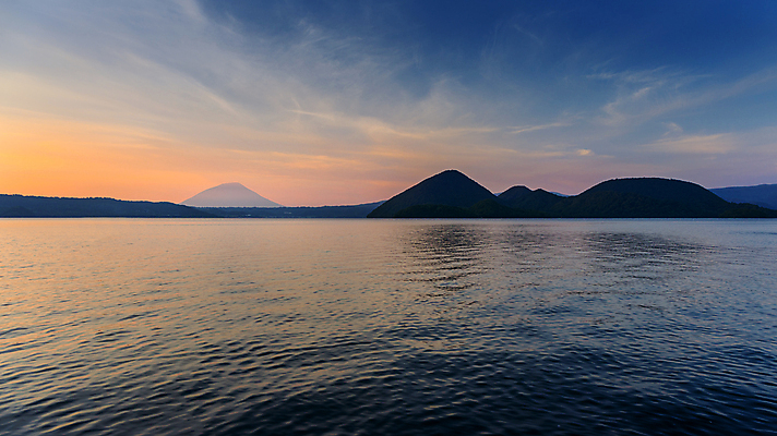 포토 JPG 해외이미지 호수 여행 백그라운드 자연 하늘 휴가 산 풍경 사람없음 야외 물 평화 일본 침묵 황혼 새벽 저녁 홋카이도 해외포토 자연요소 아시아 컨셉 소리 일몰 야간 생태계 파일형식 이미지허브