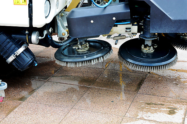 포토 JPG 해외이미지 도로 자동차 거리 사람없음 일상 장비 도시 솔 보행로 빗자루 청소 청소차 해외포토 길 육상교통 교통시설 라이프 청소도구 특수차량 파일형식 이미지허브