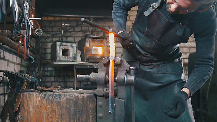 포토 JPG 해외이미지 직업 전통 손 산업 불 불꽃 기술 사람없음 빛 상점 금속 힘 장비 공구 업무 뜨거움 작업실 제조 상품 망치 철 무거움 빛망울 광 대장장이 솜씨 스트라이크 조작 철강 해외포토 자연요소 재질 신체부위 도구 작업 무게 파일형식 이미지허브