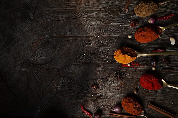 포토 JPG 해외이미지 전통 백그라운드 재료 자연 고추 탁자 파프리카 건조 파슬리 종류 요리 동양인 사람없음 목재 빨간색 노란색 주방 숟가락 수확 뜨거움 고명 양념 조미료 사발 맛 정상 가루 인도인 수집 허브 향신료 메뉴 유기농 매움 후추 카레 생강 놋쇠 땅바닥 사프란 시나몬 강황 해외포토 외국인 나무 식물 웰빙 음식 컬러 가구 컨셉 농업 채소 식재료 바닥 수저 인종 사기그릇 생태계 향미료 파일형식 이미지허브