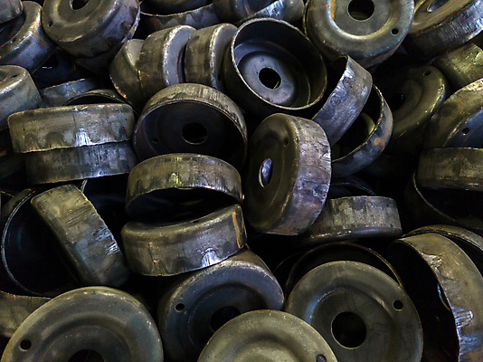 포토 JPG 해외이미지 모양 산업 백그라운드 패턴 신체 부분 공장 사람없음 컵 쌓기 금속 검은색 어둠 기계 추위 껍질 원형 그리기 수술 제조 철 날것 언론 무거움 엔진 시트 우표 똑같은 철강 많음 해외포토 도형 식기 컬러 컨셉 무늬 공업 의학 모션 재질 치료 무게 파일형식 이미지허브