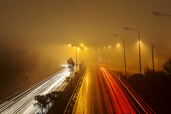 포토 JPG 해외이미지 구름 도로 선 여행 백그라운드 이동 교통시설 자국 모션 자동차 추상 거리 풍경 사람없음 빨간색 빛 어둠 황혼 일몰 새벽 운전 안개 도시 시간 고속도로 야간 저녁 소프트포커스 속도 장면 블러 뿌연 해외포토 자연요소 길 육상교통 컬러 교통 컨셉 무늬 날씨 촬영기법 노을 시설 파일형식 이미지허브