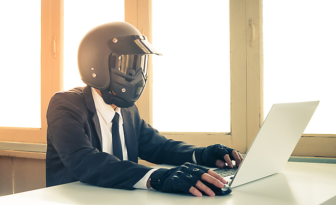 포토 JPG 해외이미지 컨셉 비즈니스 미래 기술 한명 사람 노트북 컴퓨터 디지털 공책 정보 마음 타이핑 작업 비즈니스맨 쥐 스마트 로봇 뇌 전자 교체 지능 휴머노이드 AI_인공지능 해외포토 1 남자 문구용품 전자제품 직장인 설치류 파일형식 이미지허브